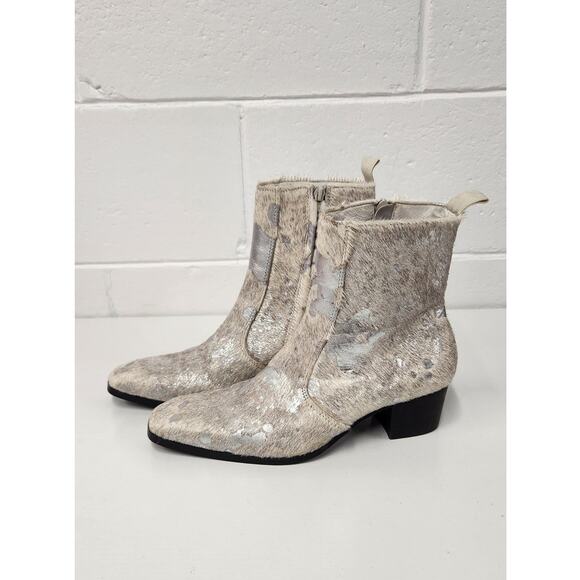OSSTONE Men's Chelsea Leather Pony Hair Leopard Ankle Boots, Size 7.5, In Silver - Picture 1 of 7